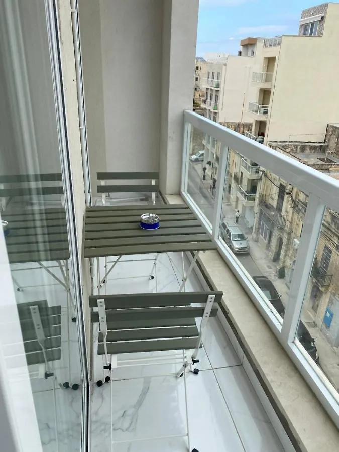 Central, Bright & Modern Apartment Msida Malta